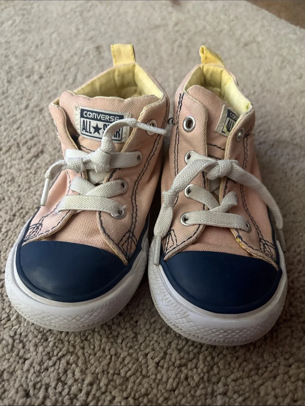 Converse toddler Peach Canvas High-Top Sneakers with Navy Toe- size 8
